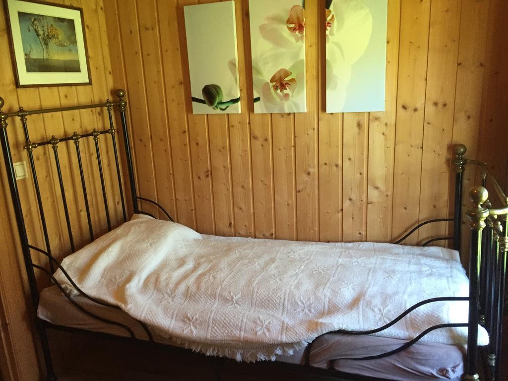 Kvaale Gard Villa Lom Room photo
